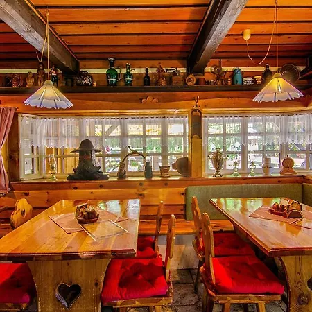 Restaurace Drevenka 3*