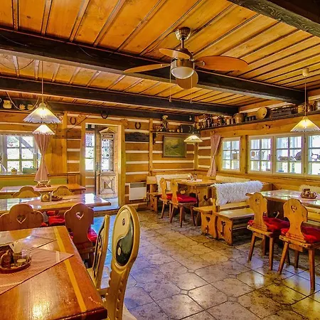 Restaurace Drevenka Gæstehus Harrachov
